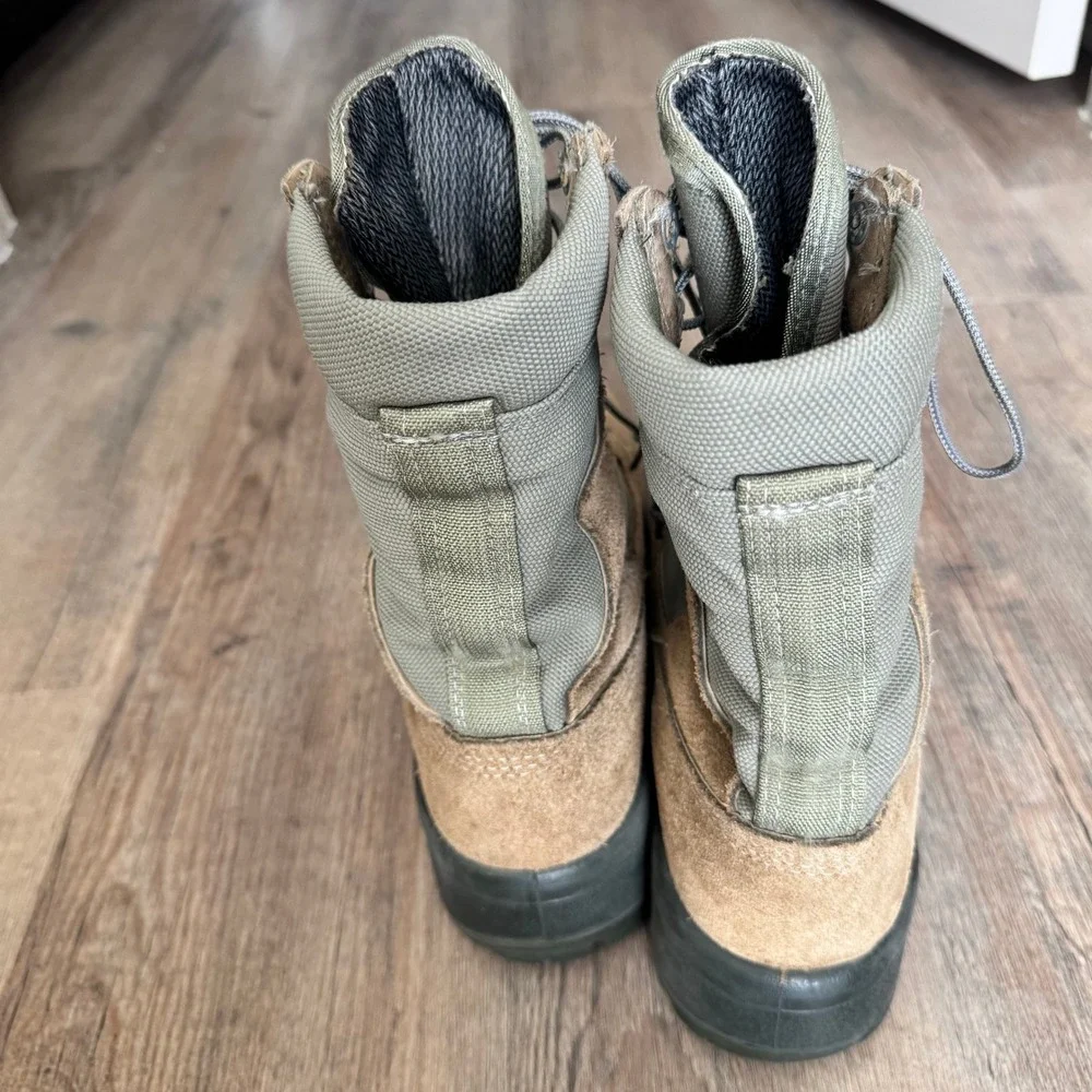 Belleville Tactical Boots Tan Suede Goretex Vibram Sole Mens 8 R Made In USA